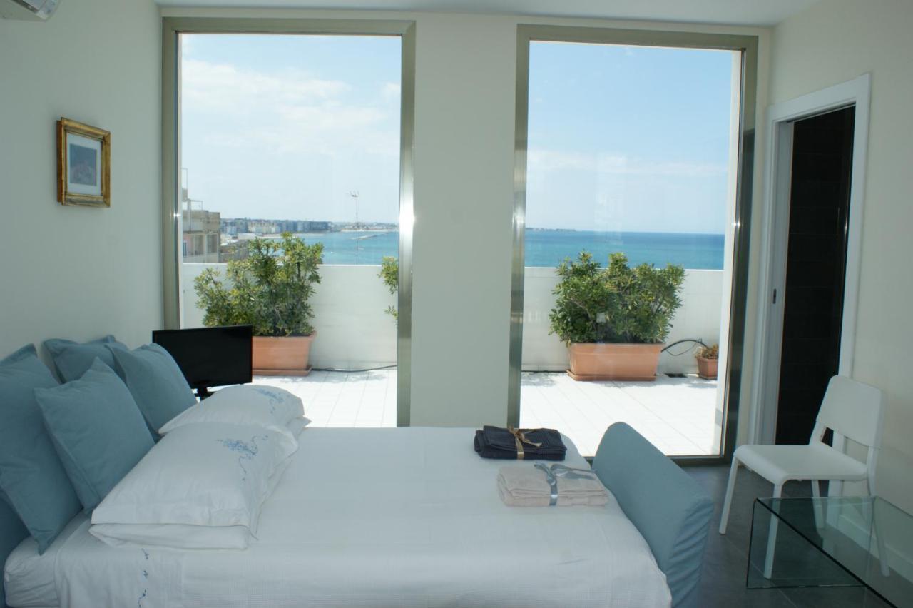 Apartment La Mia Terrazza Sul Mare - Mared'amare *